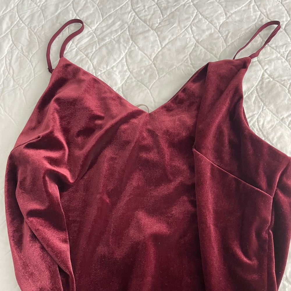 NWT Burgundy red velvet tank top size L